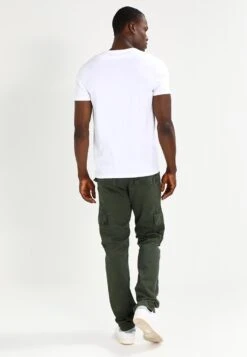 Abercrombie & Fitch Vneck 3 Pack - Basic T-Shirt - White/Black/Grey -Clothing Sale Store 018cd08578d44a4d81e79d195062deaa