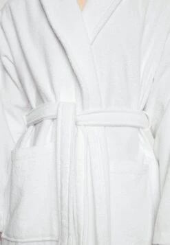 Pier One Shawl Towel Bathrobe - Dressing Gown - White -Clothing Sale Store 1460a8bacf3f486eb09f2e9333cde854