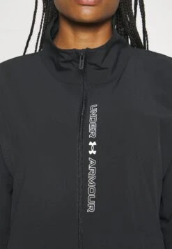 Under Armour Oversized Jacket - Windbreaker - Black/White -Clothing Sale Store 163e5d7c57314f2b9ae7300e8a854f7f
