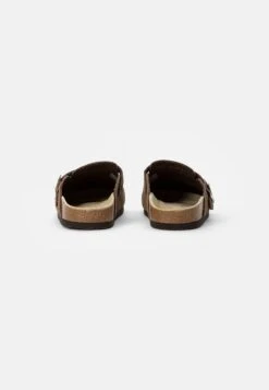 Pier One Leather Unisex - Slippers - Brown 8 Pier One Leather Unisex - Slippers - Brown -Clothing Sale Store 18a09b6c3e71439784e427988b058842