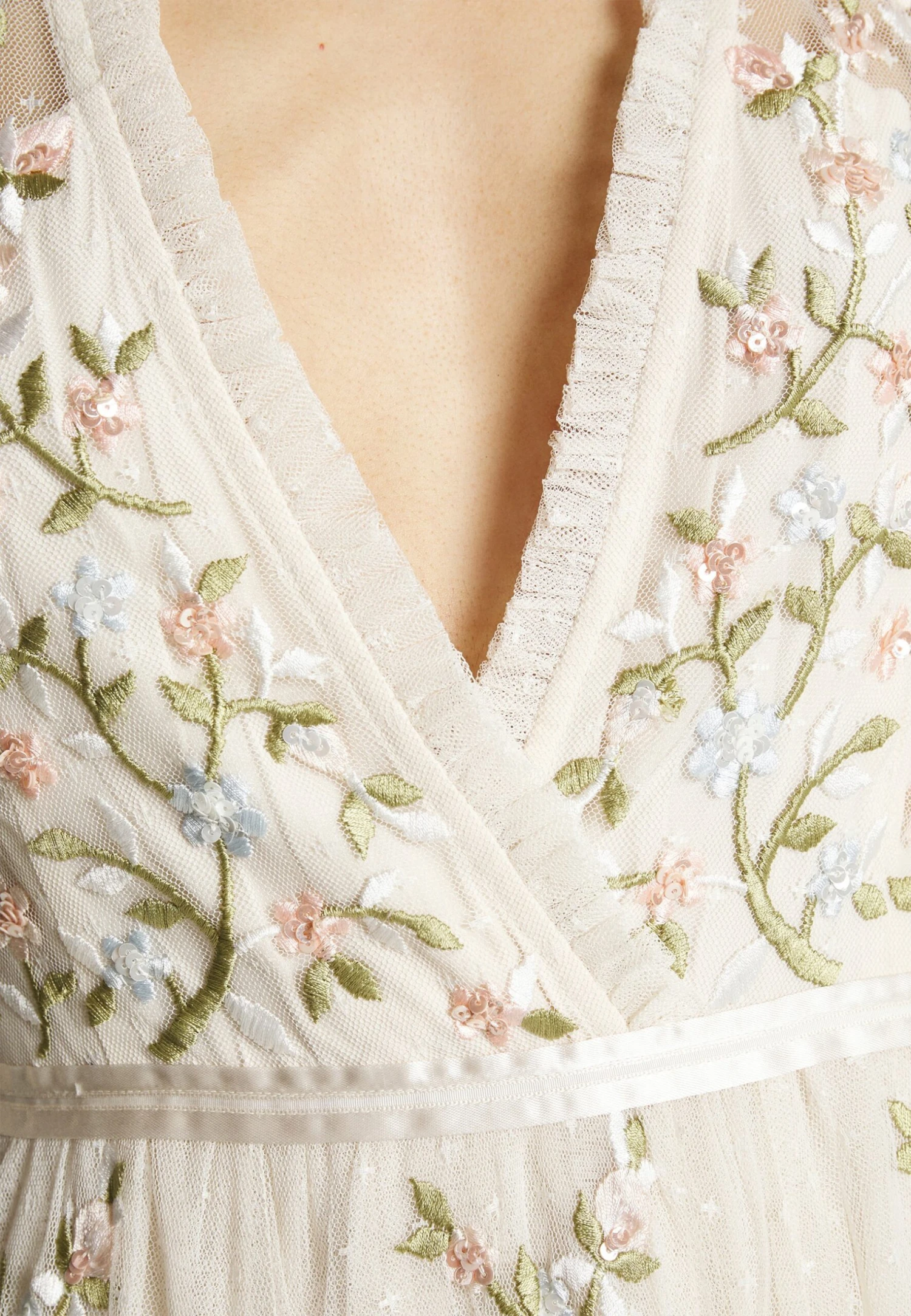 Needle & Thread Exclusive Petunia Cap Sleeve Gown - Occasion Wear - Cream 8 Needle & Thread Exclusive Petunia Cap Sleeve Gown - Occasion Wear - Cream - Image 8