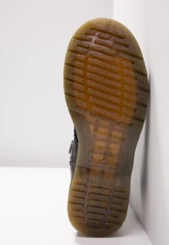 Dr. Martens 1B60 20 Eye Boot - Lace-Up Boots - Black -Clothing Sale Store 3f09d469381a453caa8cfb3d0be84204