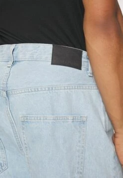 YOURTURN Baggy Jeans Unisex - Relaxed Fit Jeans - Light Blue Denim -Clothing Sale Store 403443fb82f8453c90bf8113d2f19de6