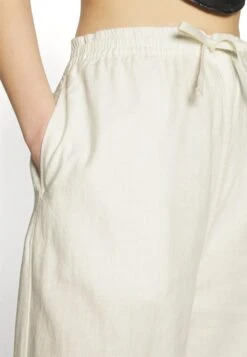 YOURTURN Genderless Parachute Unisex - Trousers - White -Clothing Sale Store 550eb4063f7e4f1cbca9890550f66ec1