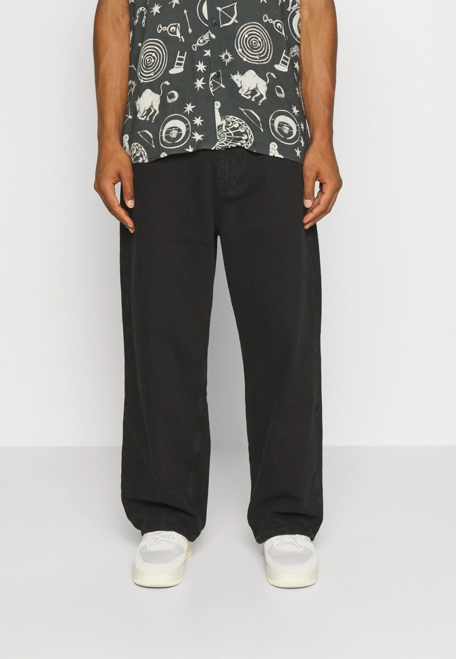 YOURTURN Baggy Jeans Unisex - Relaxed Fit Jeans - Black Denim 1 YOURTURN Baggy Jeans Unisex - Relaxed Fit Jeans - Black Denim