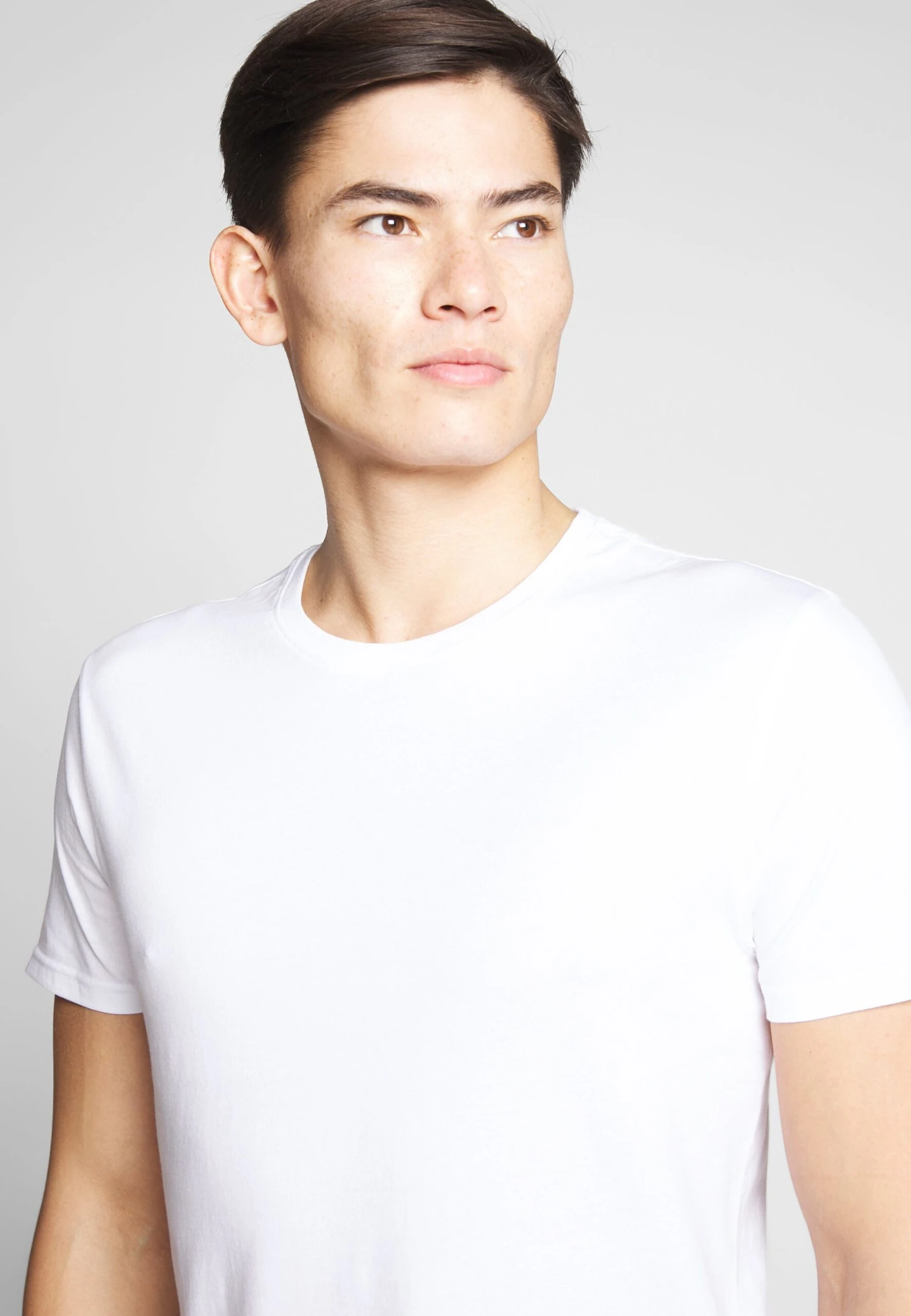 Pier One 2 Pack - Basic T-Shirt - White/Dark Blue 5 Pier One 2 Pack - Basic T-Shirt - White/Dark Blue - Image 5