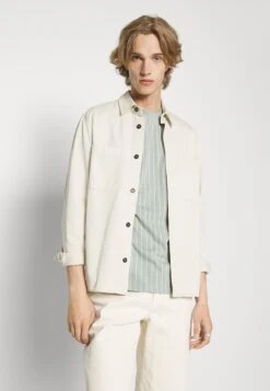 Pier One Print T-Shirt - Light Green 9 Pier One Print T-Shirt - Light Green -Clothing Sale Store 6b994c12a7eb43a3bc1fbdc857e66eed