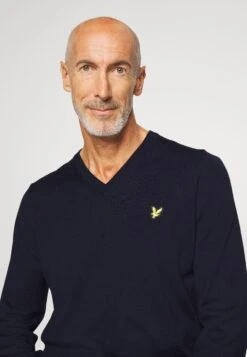Lyle & Scott Golf V Neck - Jumper - Dark Navy 9 Lyle & Scott Golf V Neck - Jumper - Dark Navy -Clothing Sale Store 7421749ba1084dabbbf78df2b519a5d3