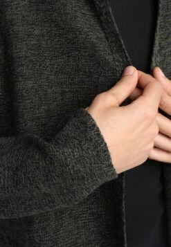 Pier One Cardigan - Black/Olive 11 Pier One Cardigan - Black/Olive -Clothing Sale Store 77cc56baa8d64ff08fd27eaa2cfca327