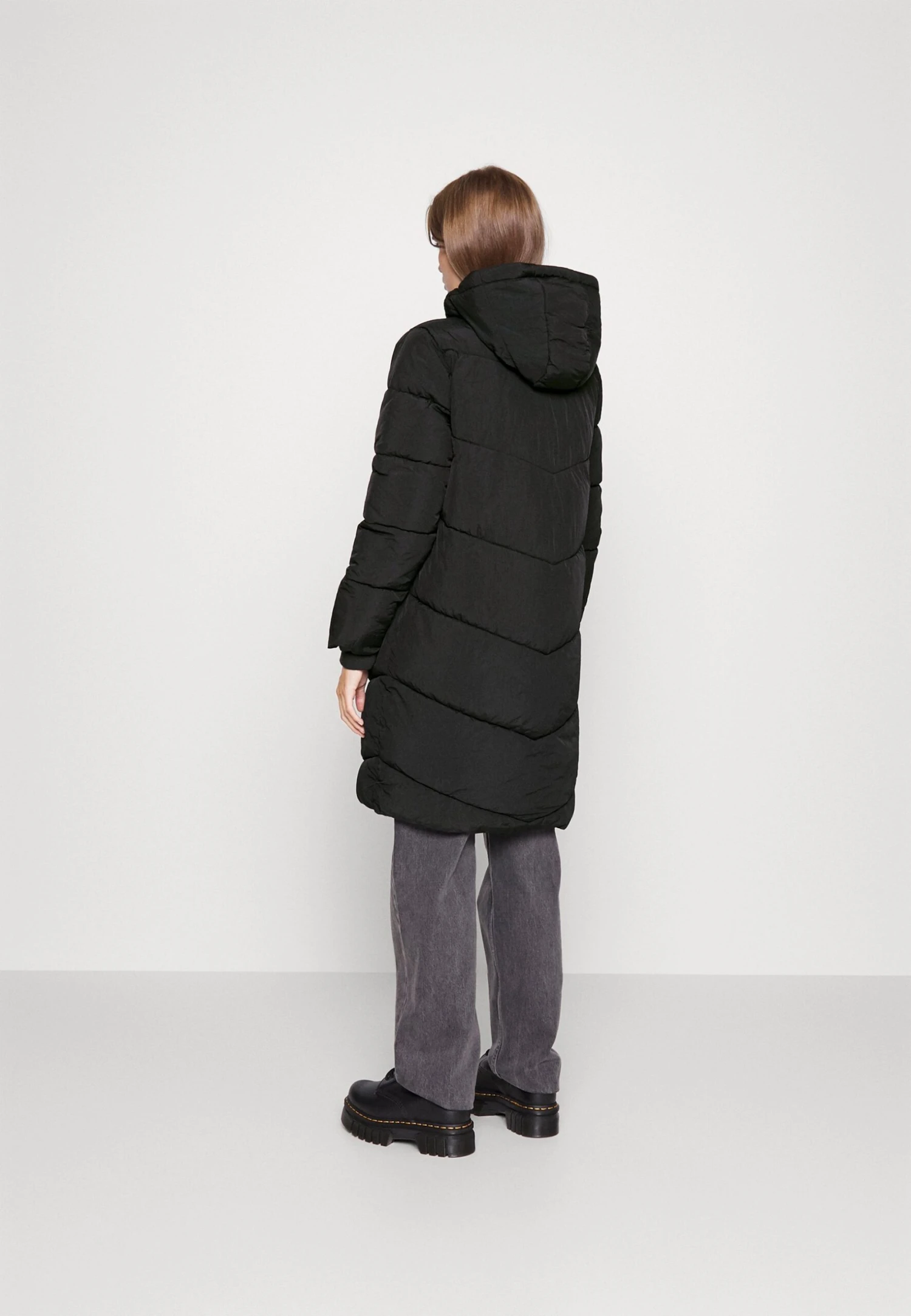 Pieces Petite Pcjamilla Puffer Jacket - Winter Coat - Black 3 Pieces Petite Pcjamilla Puffer Jacket - Winter Coat - Black - Image 3