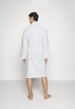 Pier One Shawl Towel Bathrobe - Dressing Gown - White -Clothing Sale Store 810bc3a6eb794e409f319428e591ae5e