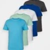 Pier One 5 Pack - Basic T-Shirt - Blue/Dark Blue/Light Green