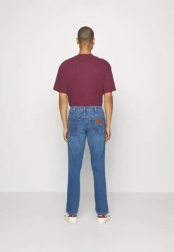 Wrangler Texas- Slim Fit Jeans - Pisces 7 Wrangler Texas- Slim Fit Jeans - Pisces -Clothing Sale Store 953a10bf081849919c747c1880a66489