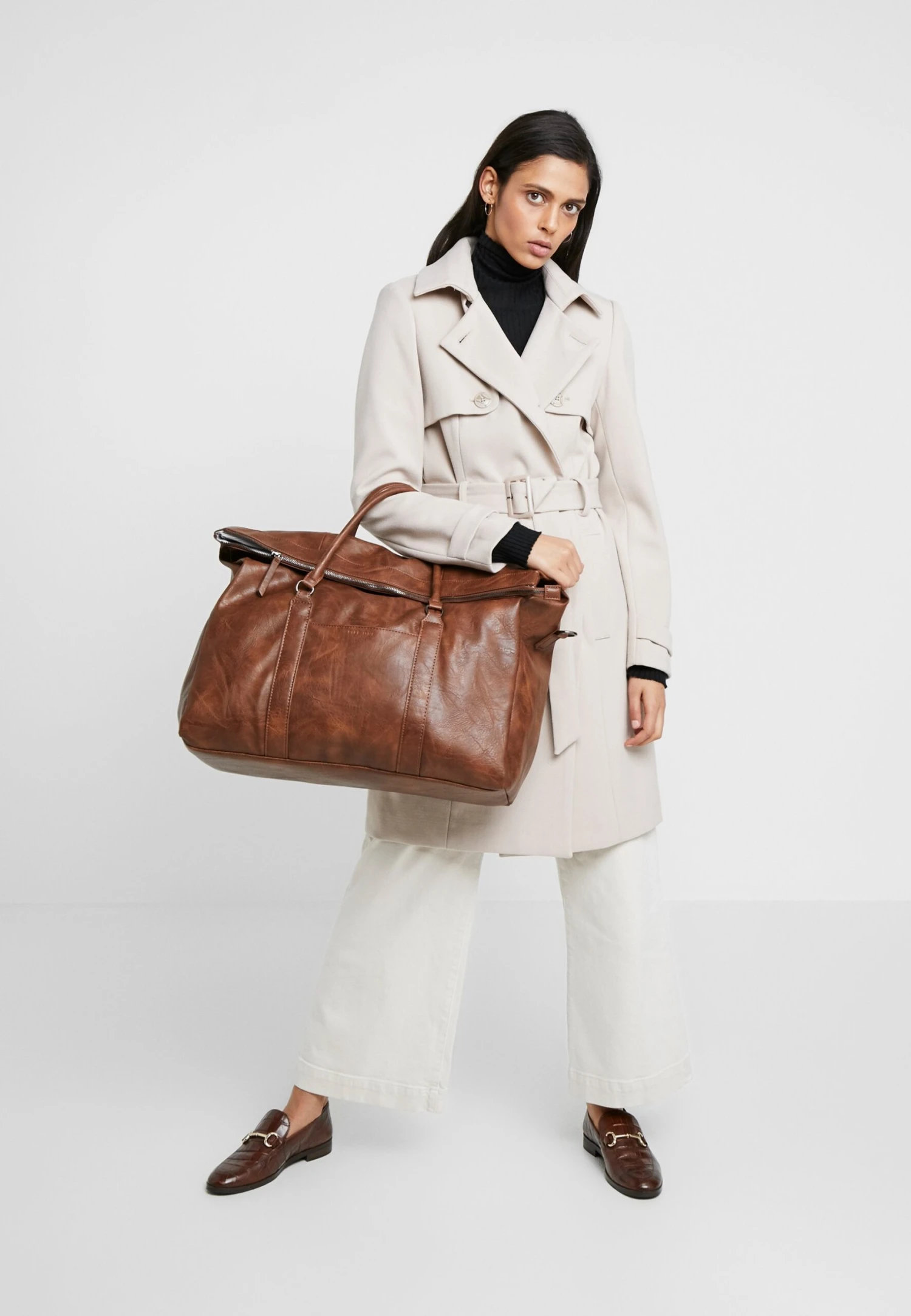 Pier One Unisex - Weekend Bag - Dark Brown 2 Pier One Unisex - Weekend Bag - Dark Brown - Image 2