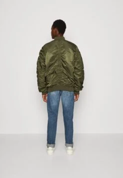 Alpha Industries Ma-1 Puckered - Bomber Jacket - Dark Olive -Clothing Sale Store ac22b98930c54174a376ccd13f335f4d