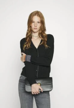 MOTHER The Tomcat Ankle - Straight Leg Jeans - X Marks The Spot -Clothing Sale Store af14db1853e245f18de01a6738b684fc