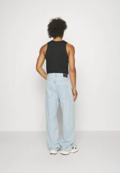 YOURTURN Baggy Jeans Unisex - Relaxed Fit Jeans - Light Blue Denim -Clothing Sale Store b5a3a98eb1c846b6896614b68e538ab7
