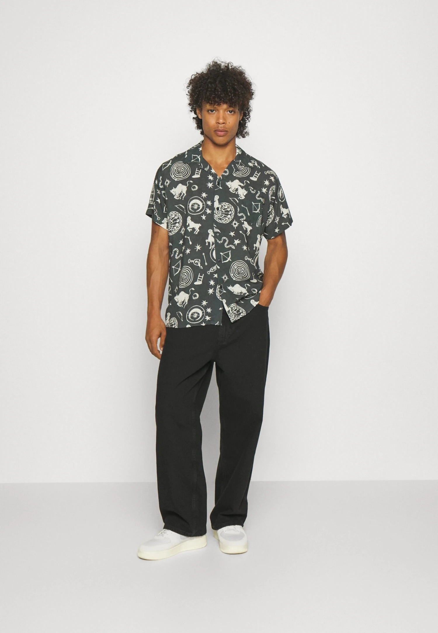 YOURTURN Baggy Jeans Unisex - Relaxed Fit Jeans - Black Denim 2 YOURTURN Baggy Jeans Unisex - Relaxed Fit Jeans - Black Denim - Image 2