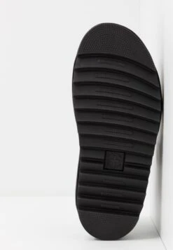 Dr. Martens Voss - Platform Sandals - Black 13 Dr. Martens Voss - Platform Sandals - Black -Clothing Sale Store cd314b7fb0af4577a0c27084d0208dae