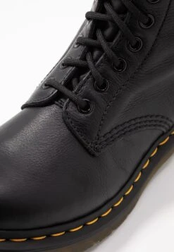 Dr. Martens Virginia - Lace-Up Boots -Clothing Sale Store e19a6a4ff33747d79ba5a86f8f48ae52