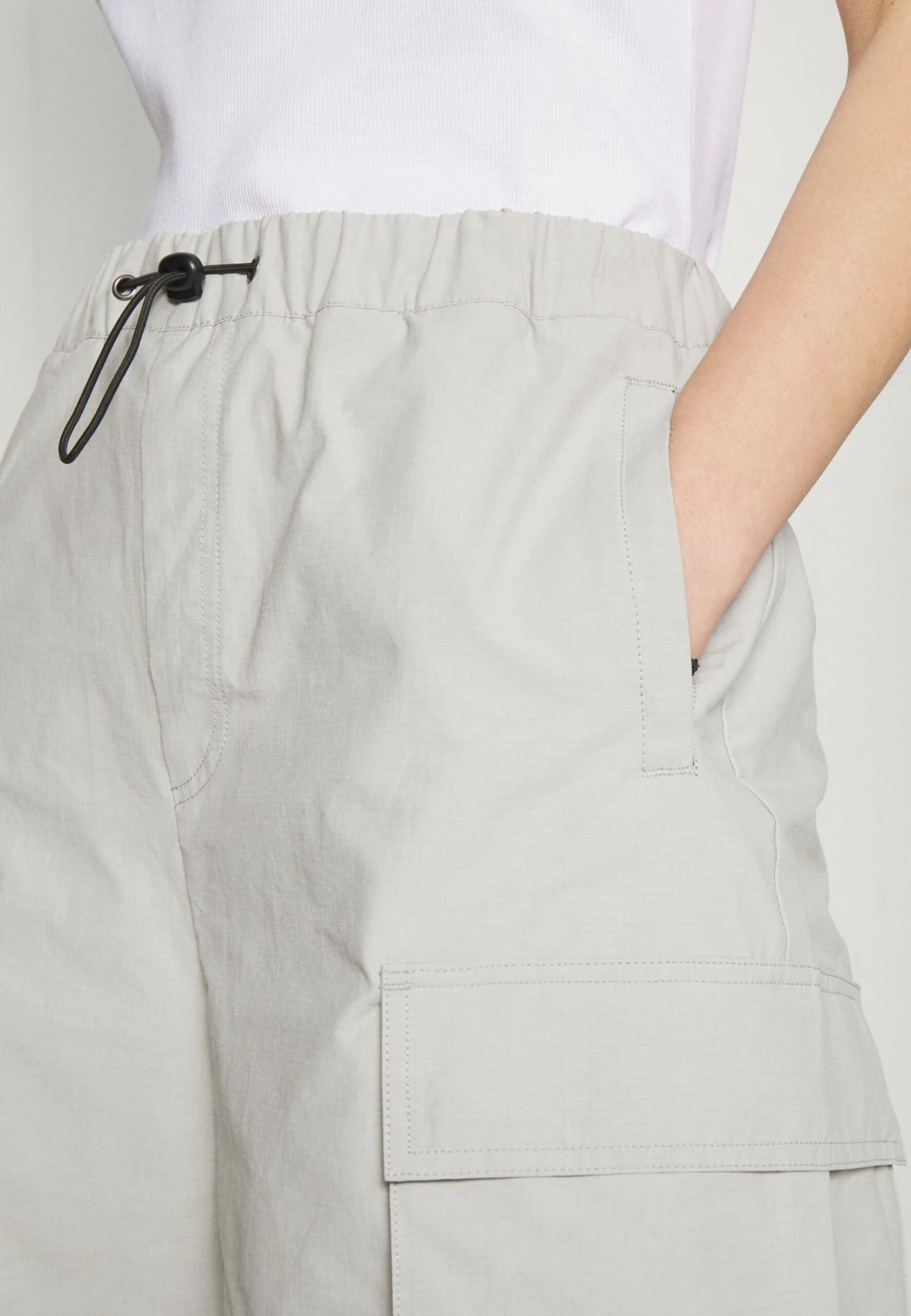 YOURTURN Unisex - Shorts - Light Grey 7 YOURTURN Unisex - Shorts - Light Grey - Image 7